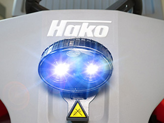 bezpečnostné svetlo na umývacom a zametacom stroji hako B260